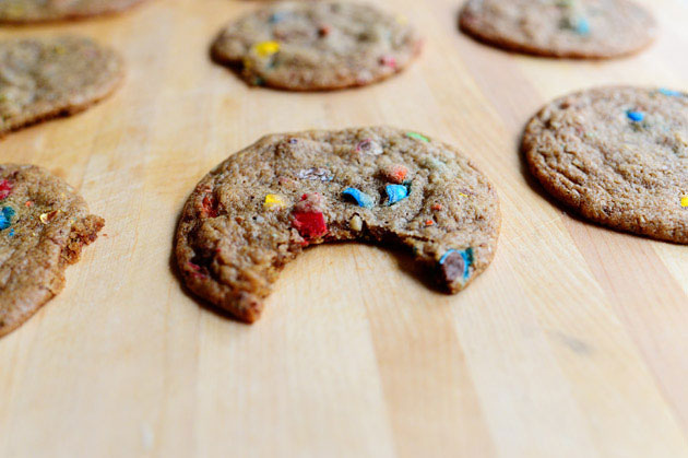 cookies M&M's version plate