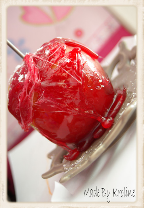 pomme d'amour caramel rouge